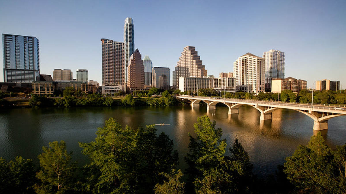 Why Everyone's Moving to Austin, including Companies Austin Skyline
