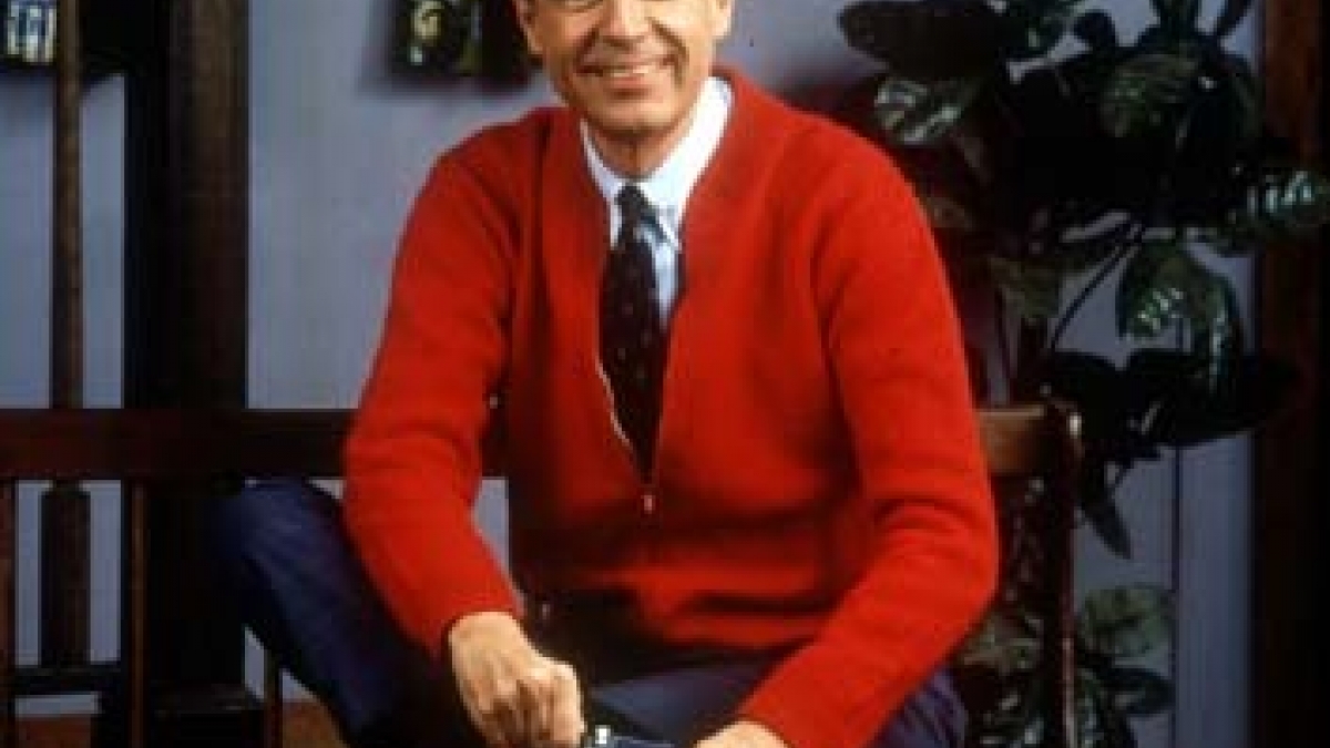 How To Be a Good Neighbor in a Social Community - 11 Simple Steps mister rogers 0